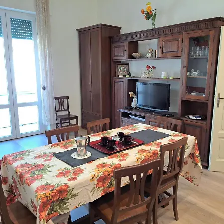 Elena Appartamento Viareggio