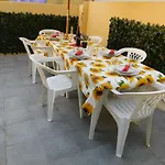 Lilli Elena شقة