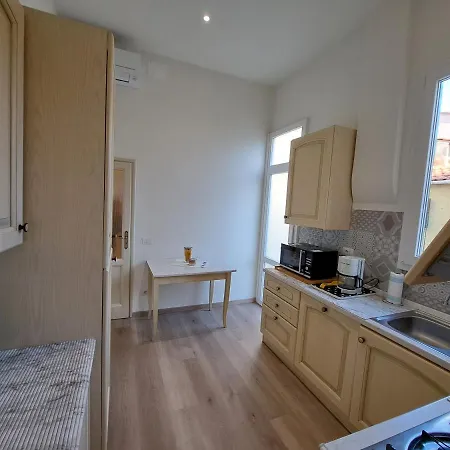 Lilli Elena Apartment *